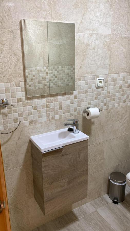 Habitacion Grande Con Bano Privado En Coin A 30Km De La Playa Экстерьер фото
